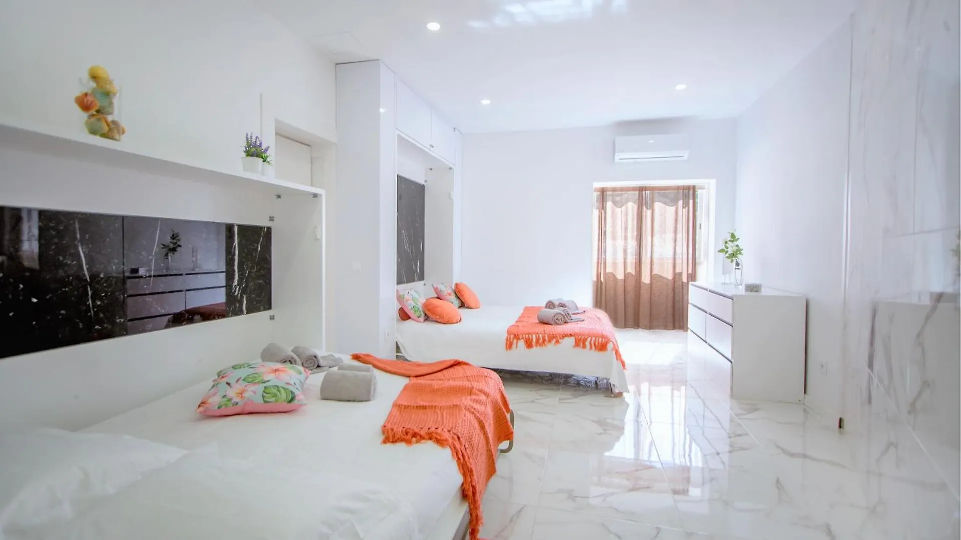 Dubai Apartment Albufeira 0*,  Portugal